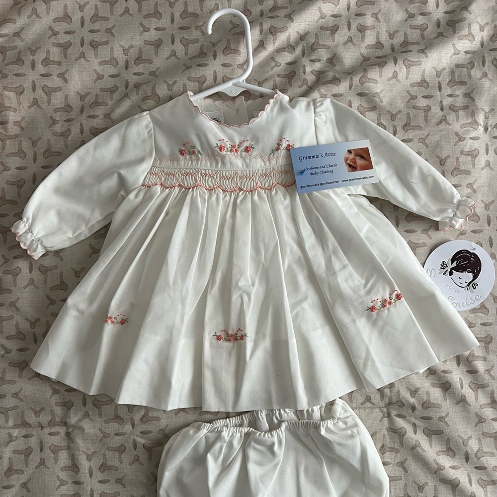 NWT SARAH LOUISE HAND SMOCKED DRESS 3MONTHS